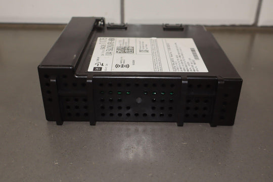 17 - 19 Chevy Camaro OEM Radio Receiver Standard UQ3 Audio 84361175