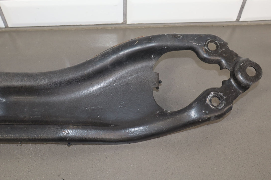 17 - 19 Chrysler Pacifica Hybrid Left Rear Suspension Knuckle Assembly OEM