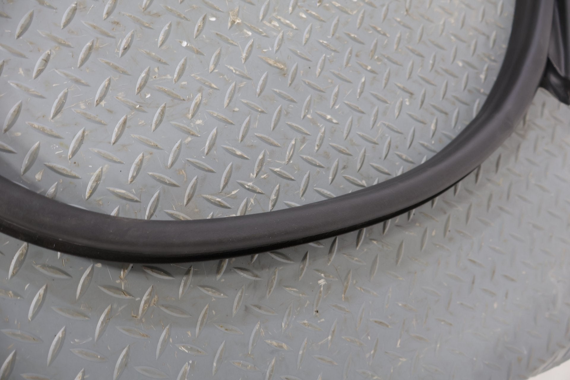 17-19 Porsche Cayman 718 Coupe Right RH Inner Door Weather Stripping Gasket Seal