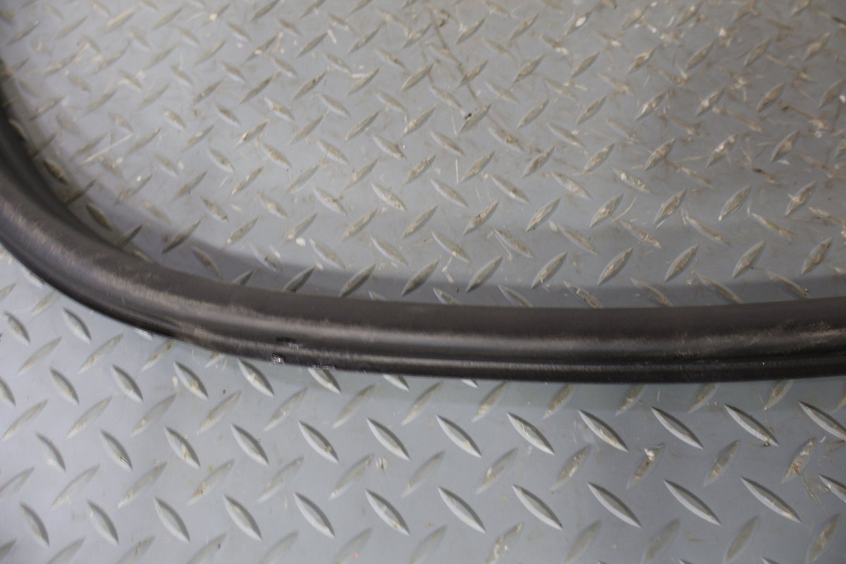 17-19 Porsche Cayman 718 Coupe Right RH Inner Door Weather Stripping Gasket Seal