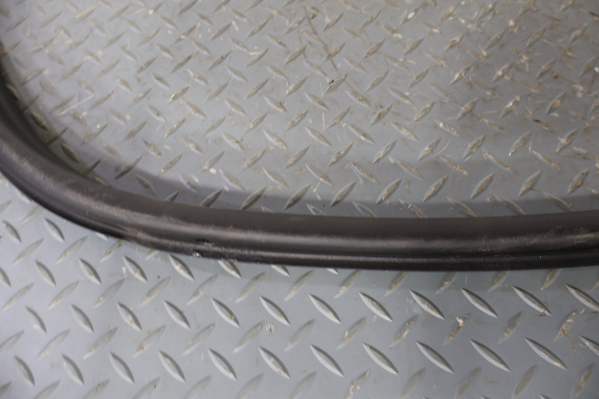 17-19 Porsche Cayman 718 Coupe Right RH Inner Door Weather Stripping Gasket Seal