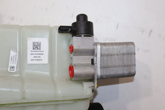17 - 22 Tesla Model 3 Radiator Coolant Super Cooler Reservoir Tank (1097015 - 00 - K)