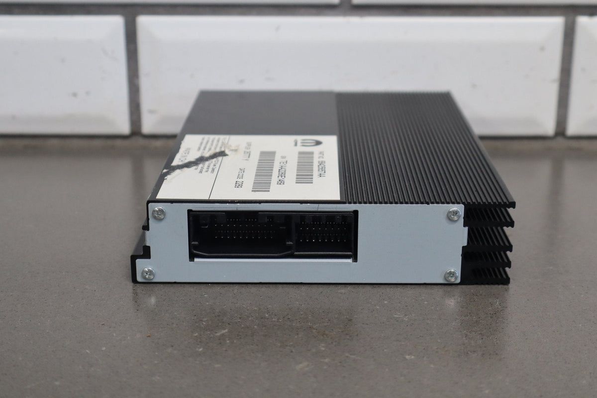 17-23 Dodge Charger Challenger 276W Radio Amplifier Amp 68425657AA OEM