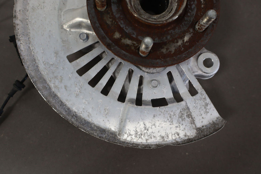 17 - 24 Chrysler Pacifica Passenger Right Rh Front Spindle Knuckle OEM 68189018AC