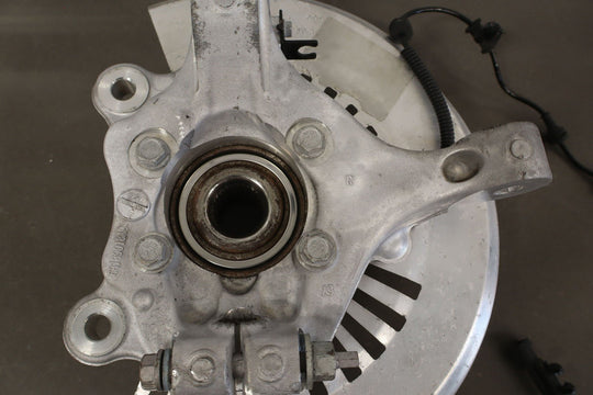 17 - 24 Chrysler Pacifica Passenger Right Rh Front Spindle Knuckle OEM 68189018AC