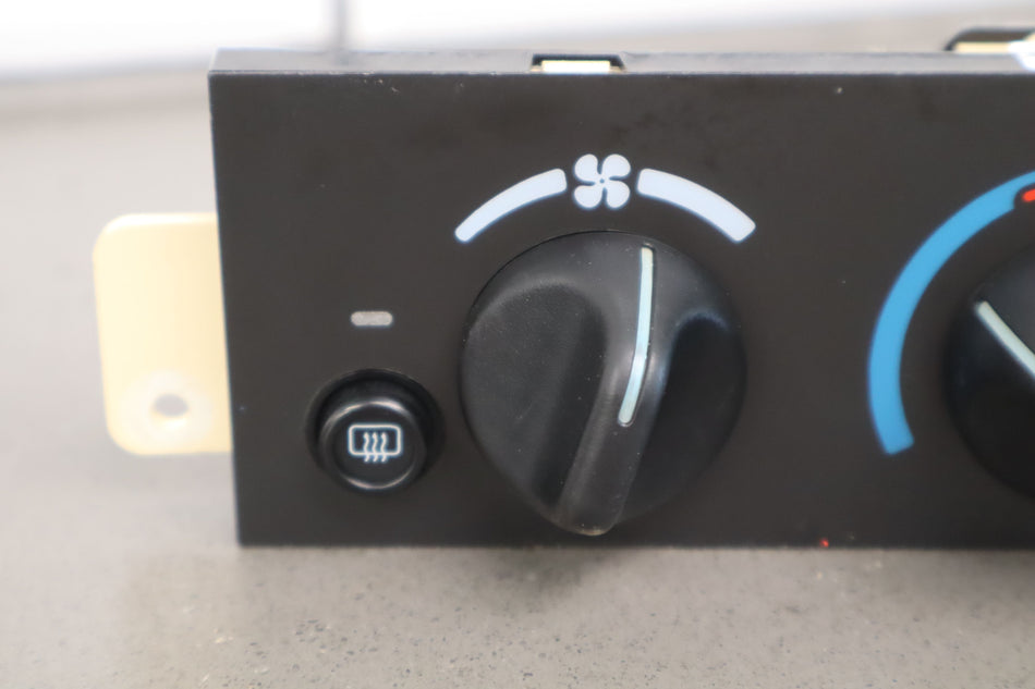 2002 Chevrolet Camaro- Heater/AC Controls