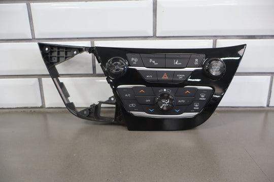 18 - 20 Chrysler Pacifica Hybird OEM Heater AC Climate Control Unit OEM 6EC321X8AB