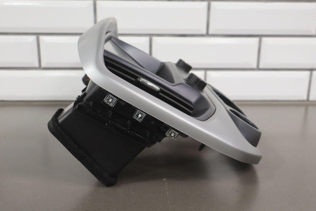 18 - 22 Chevy Colorado 8" Radio Screen Display Panel OEM Tested 84449233