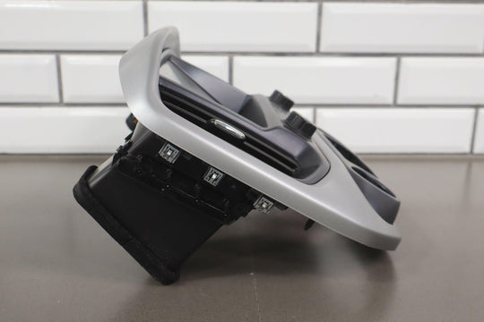 18 - 22 Chevy Colorado 8" Radio Screen Display Panel OEM Tested 84449233