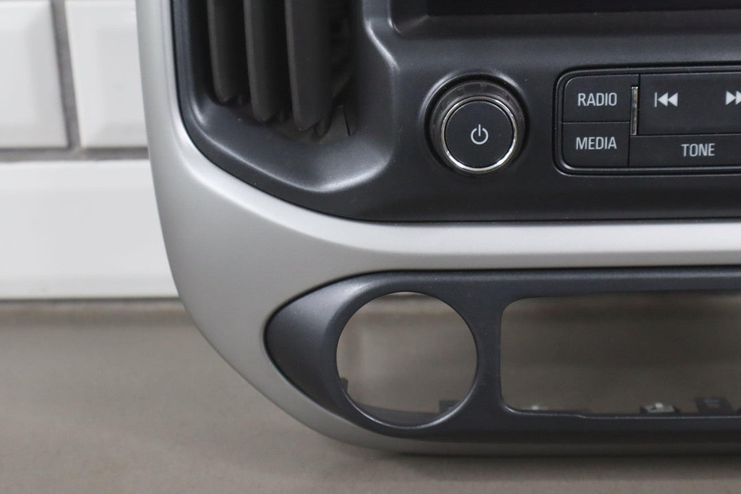 18 - 22 Chevy Colorado 8" Radio Screen Display Panel OEM Tested 84449233