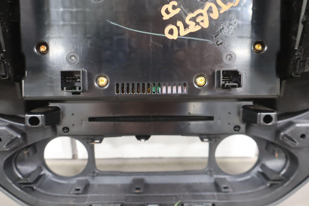 18 - 22 Chevy Colorado 8" Radio Screen Display Panel OEM Tested 84449233