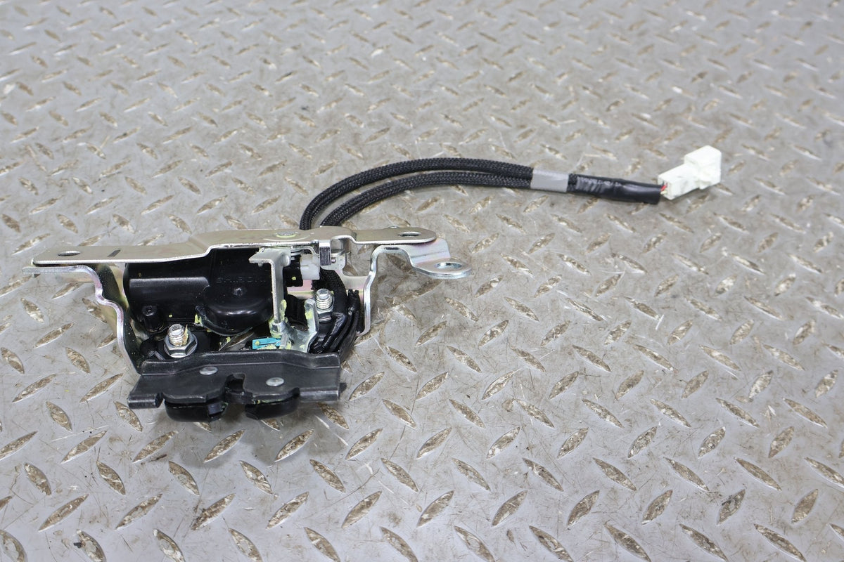 18-22 Lexus LC500 OEM Trunk / Deck Lid Latch (Tested)