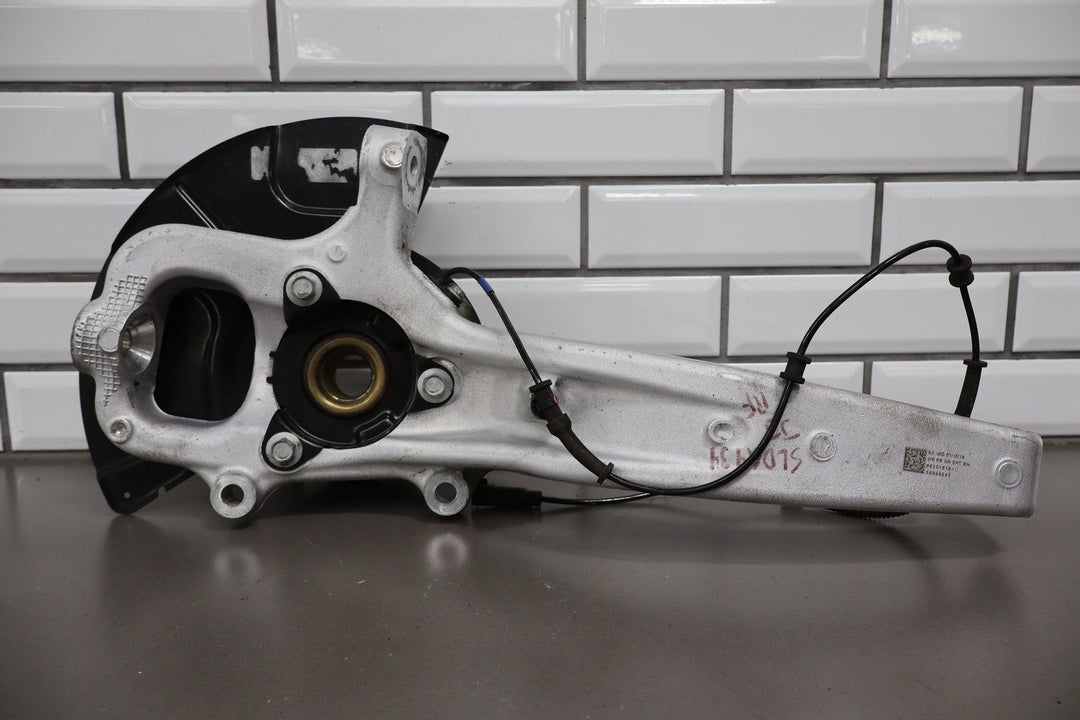 18 - 24 Dodge Durango SRT - 8 Passenger Right Front Spindle OEM SDX Suspension