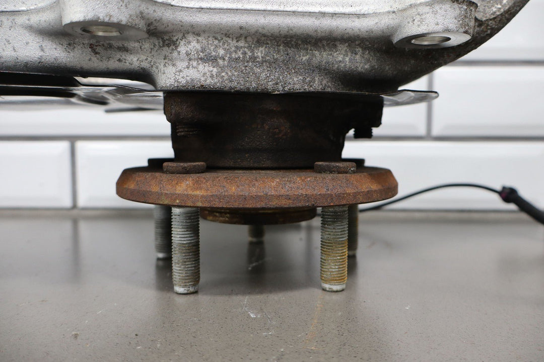 18 - 24 Dodge Durango SRT - 8 Passenger Right Front Spindle OEM SDX Suspension