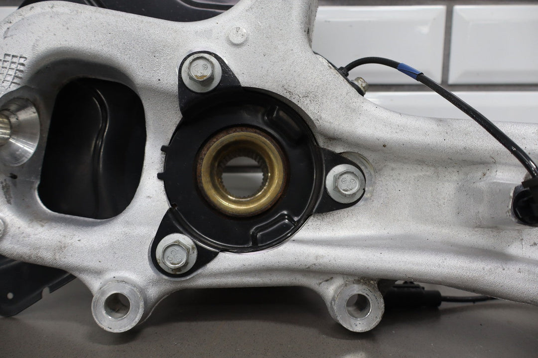 18 - 24 Dodge Durango SRT - 8 Passenger Right Front Spindle OEM SDX Suspension