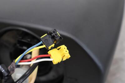 18 Steering Column Does not apply