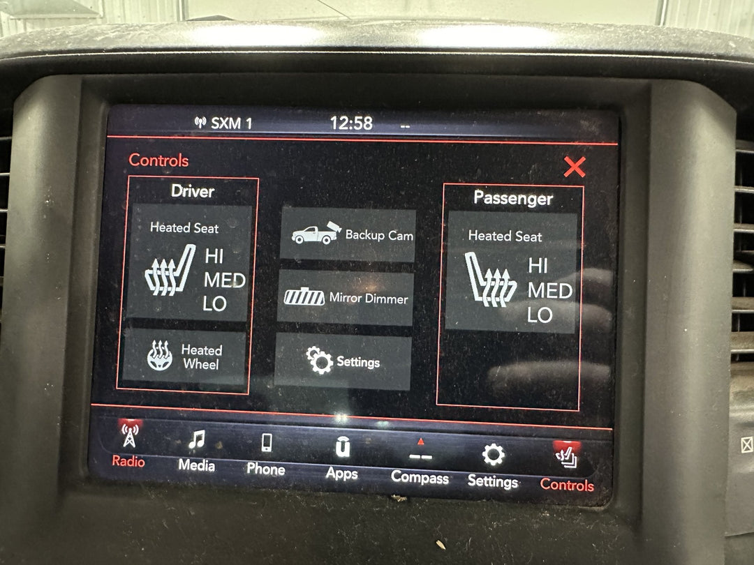 19 - 20 Ram 3500 8.4" UConnect 4 Navigation Touch Screen (68399198AF) Tested