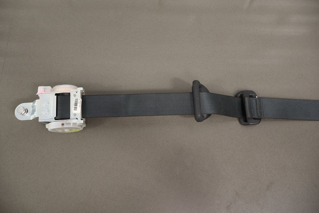 19 - 21 Nissan Titan XD Crew Cab Right Passenger Rear Seatbelt Retractor
