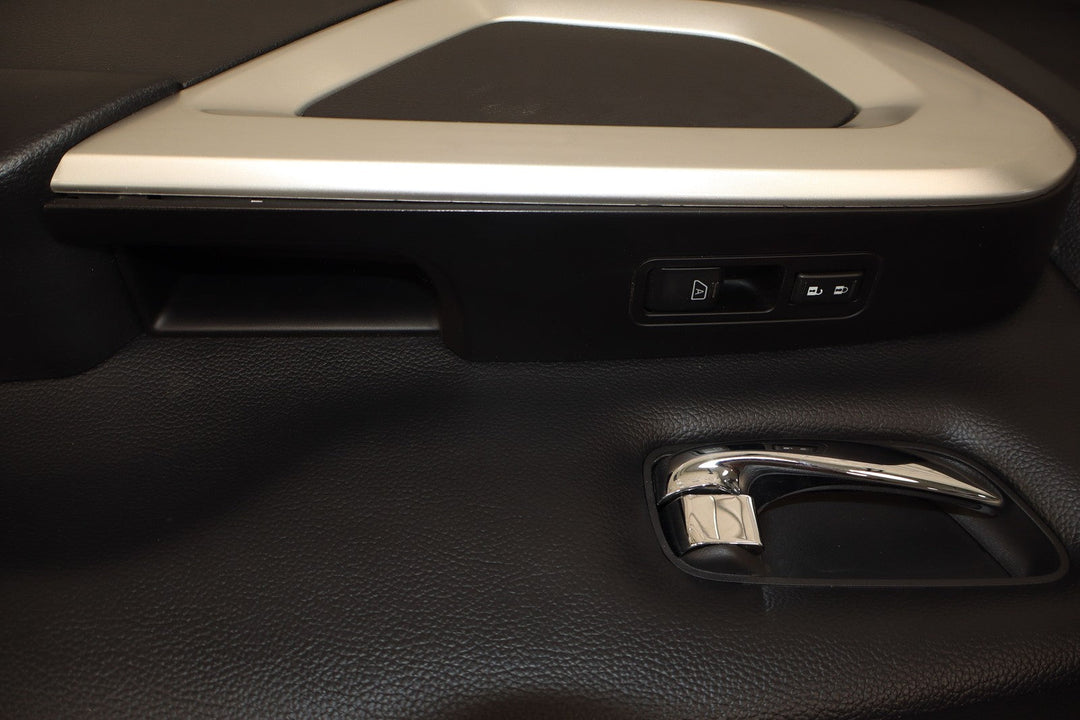 19 - 21 Nissan Titan XD Right Passenger Front Door Trim Panel