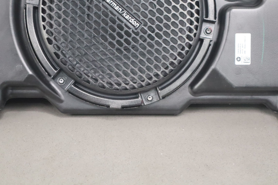 19 - 22 Ram 2500 / 3500 OEM Alpine Subwoofer Speaker W/ Enclosure (68381648AA)