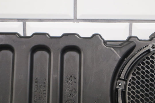 19 - 22 Ram 2500 / 3500 OEM Alpine Subwoofer Speaker W/ Enclosure (68381648AA)