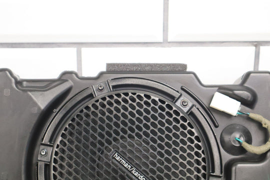 19 - 22 Ram 2500 / 3500 OEM Alpine Subwoofer Speaker W/ Enclosure (68381648AA)