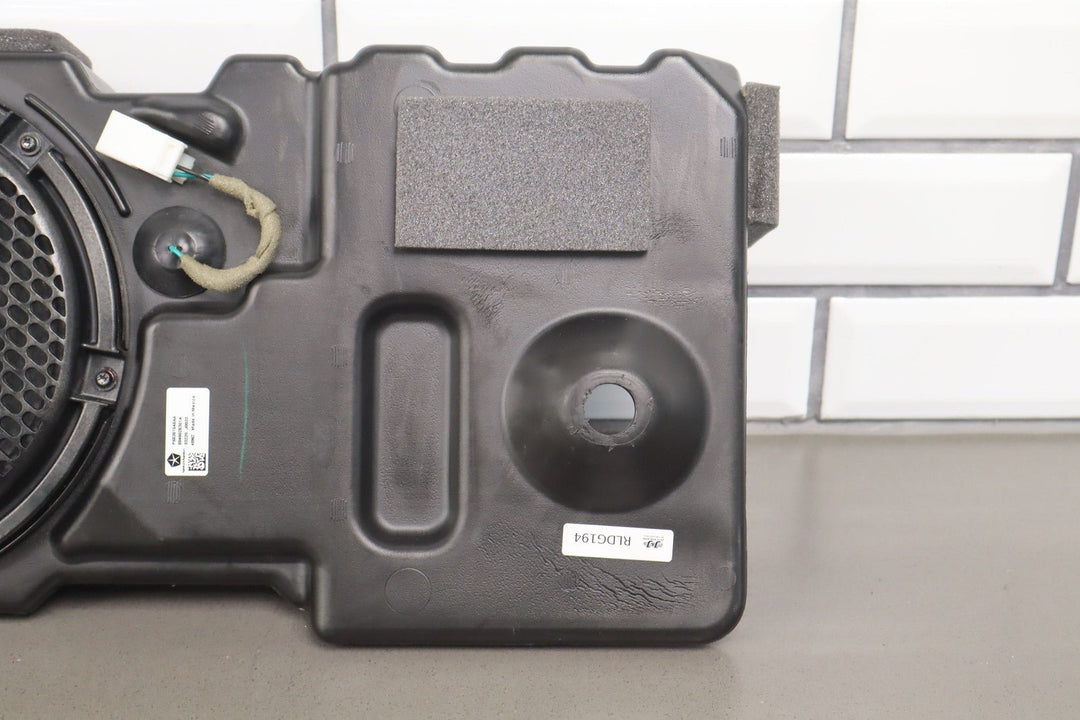 19 - 22 Ram 2500 / 3500 OEM Alpine Subwoofer Speaker W/ Enclosure (68381648AA)