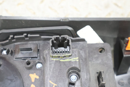19-22 Ram 2500 / 3500 Transfer Case Control Switch Panel (Black X8) Tested
