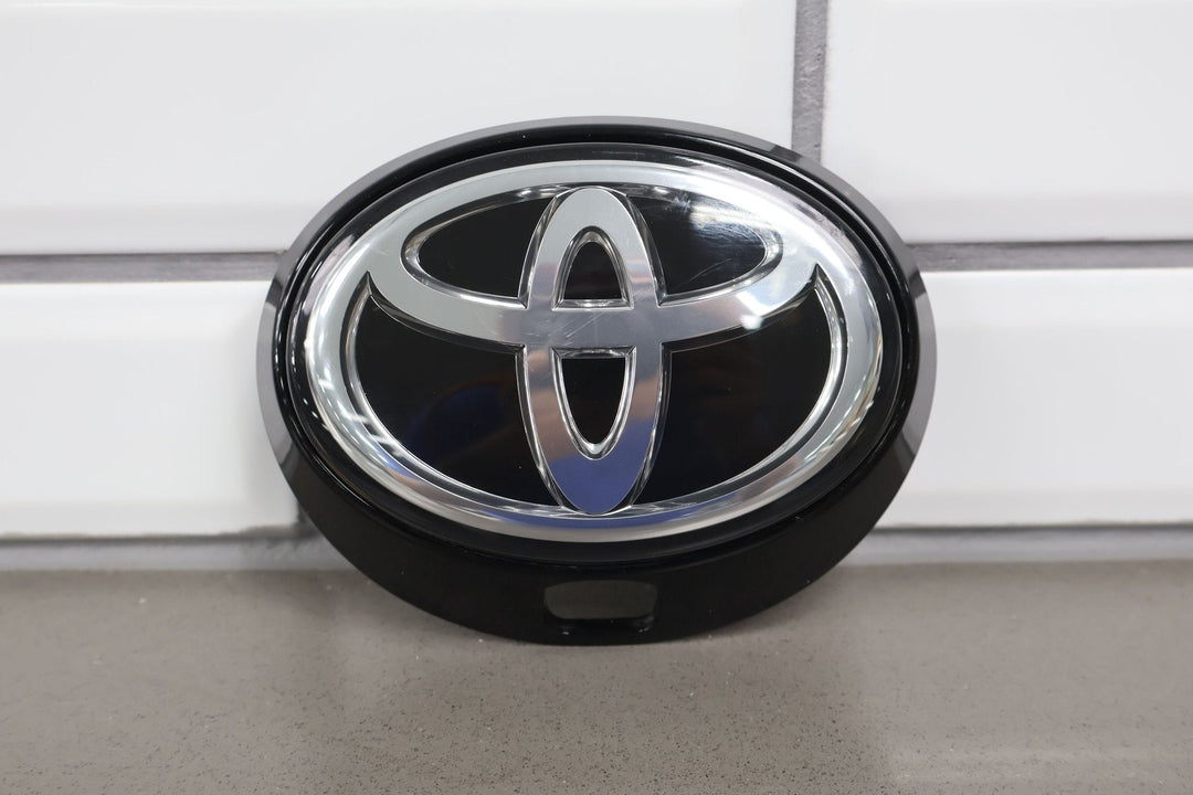 19 - 23 Toyota Corolloa OEM Rear Hatch Mounted Emblem (Black Base) 67930 - 12060