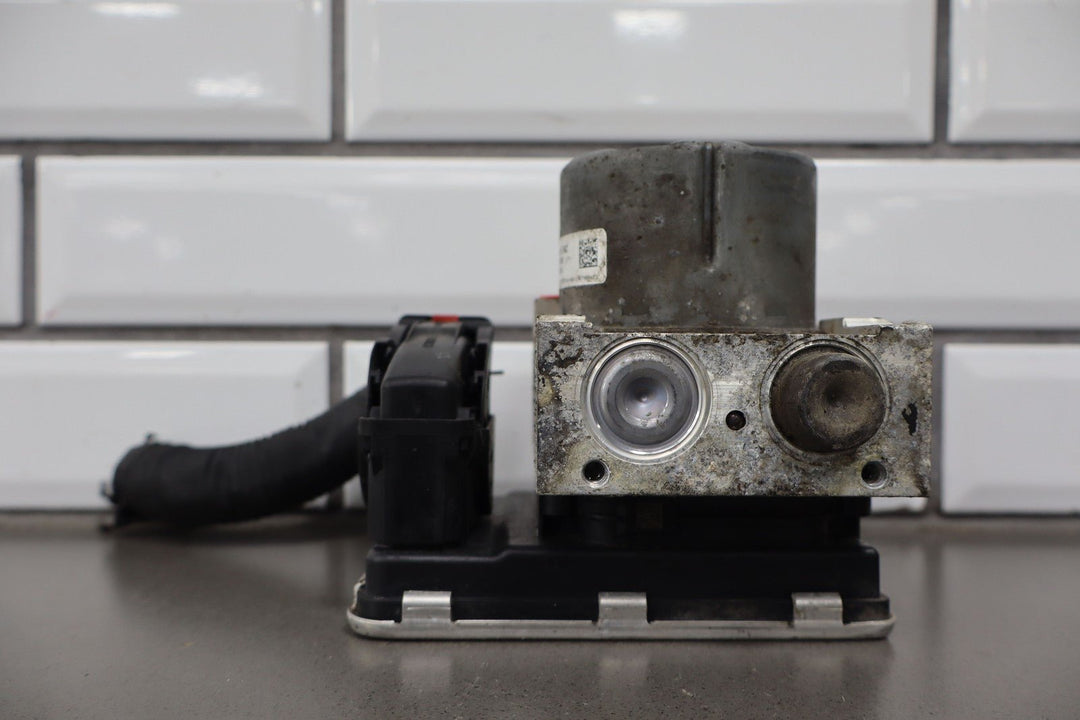 19 - 24 Ram 1500 (6 Lug) ABS Pump / Module Assembly OEM 68432417AC