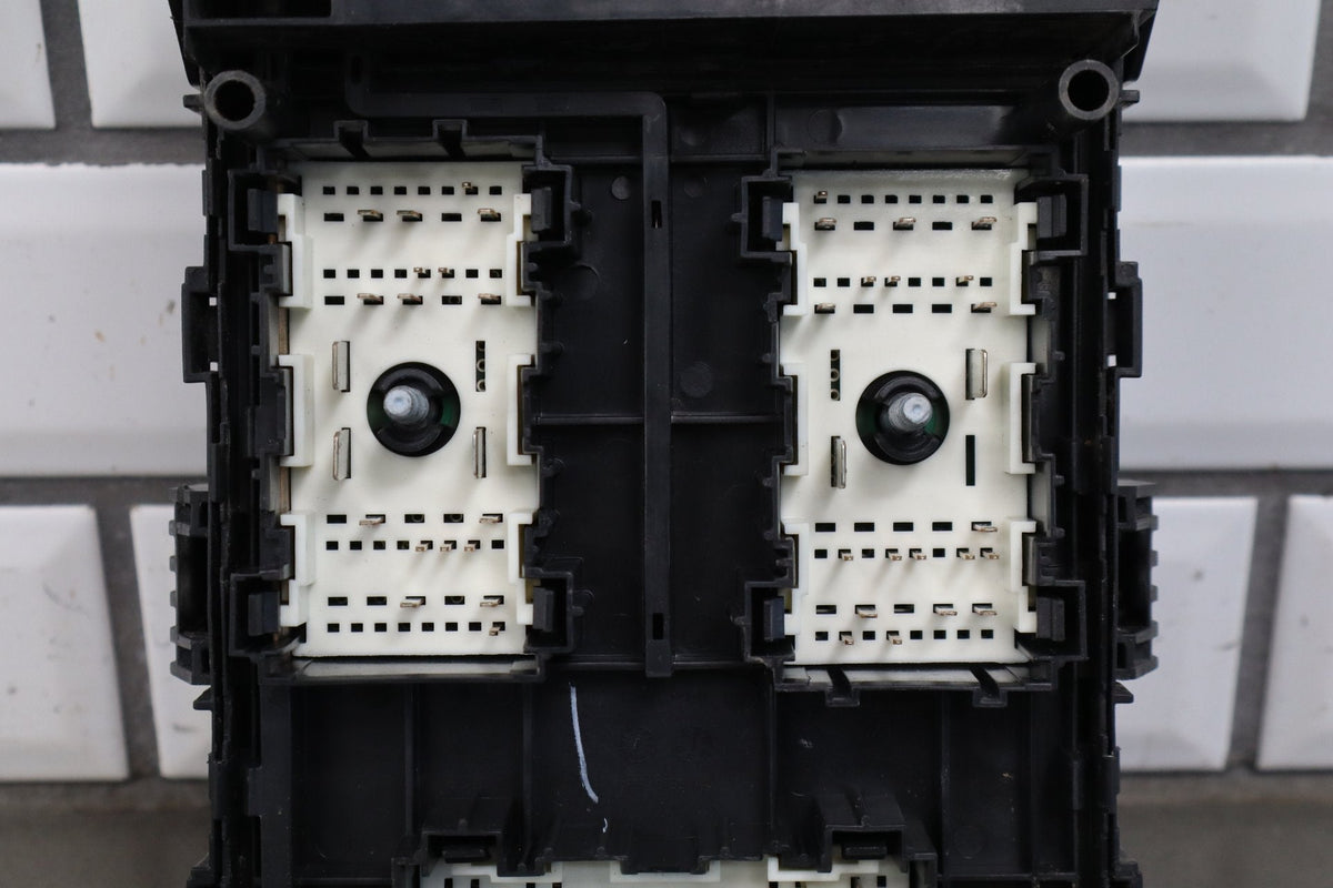19-24 Ram 1500 (DT) 5.7 Engine Fuse Box