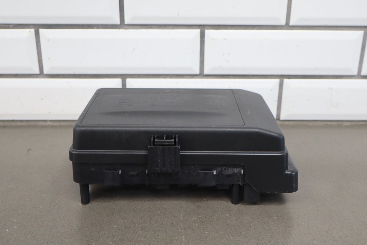 19-24 Ram 1500 (DT) 5.7 Engine Fuse Box