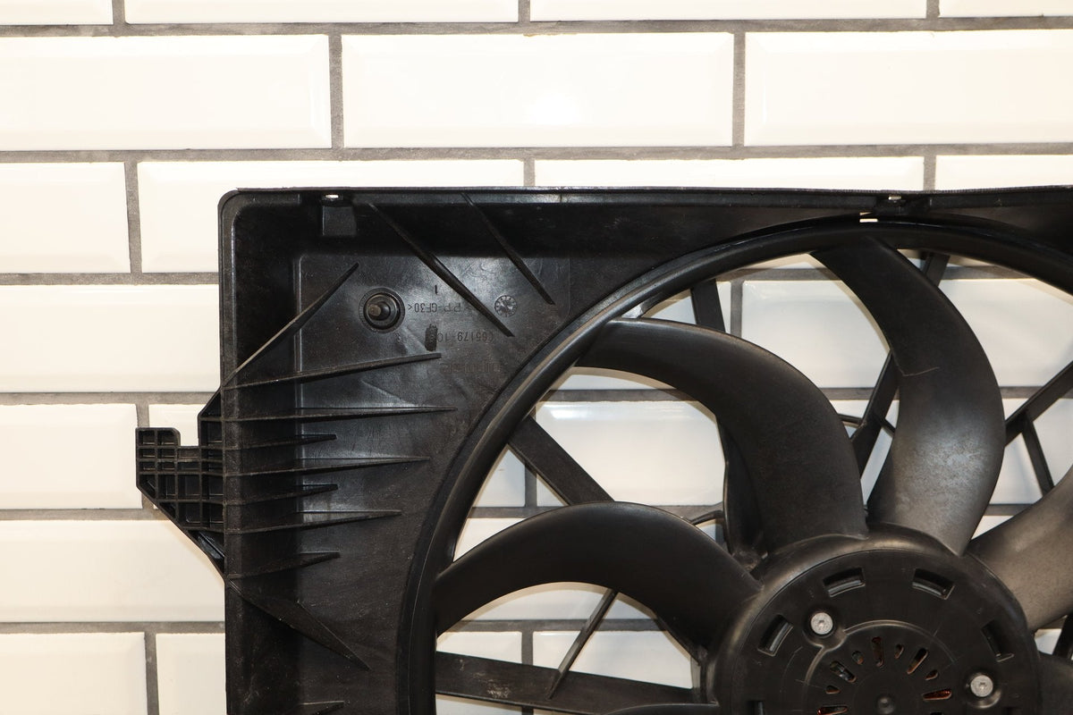 19-24 Ram 1500 (DT) 5.7 Radiator Cooling Fan Shroud Assembly 89269606AE OEM