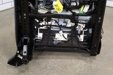 19-24 Ram 1500 (DT) Laramie Right Front Seat Leather (Black X9)