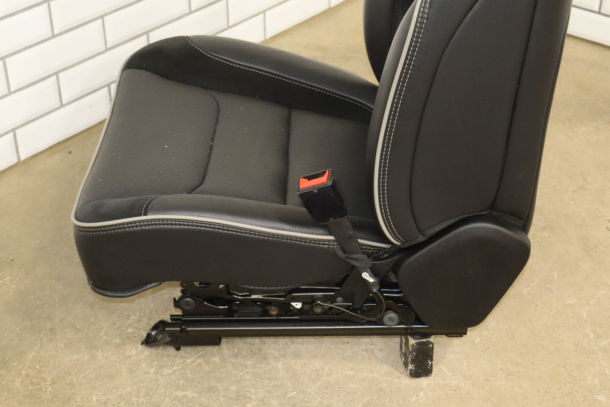 19-24 Ram 1500 (DT) Laramie Right Front Seat Leather (Black X9)