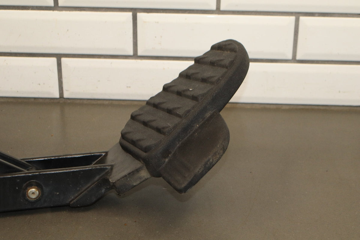 19-24 Ram 1500 (DT) Left Rear Bumper Step Pad OEM