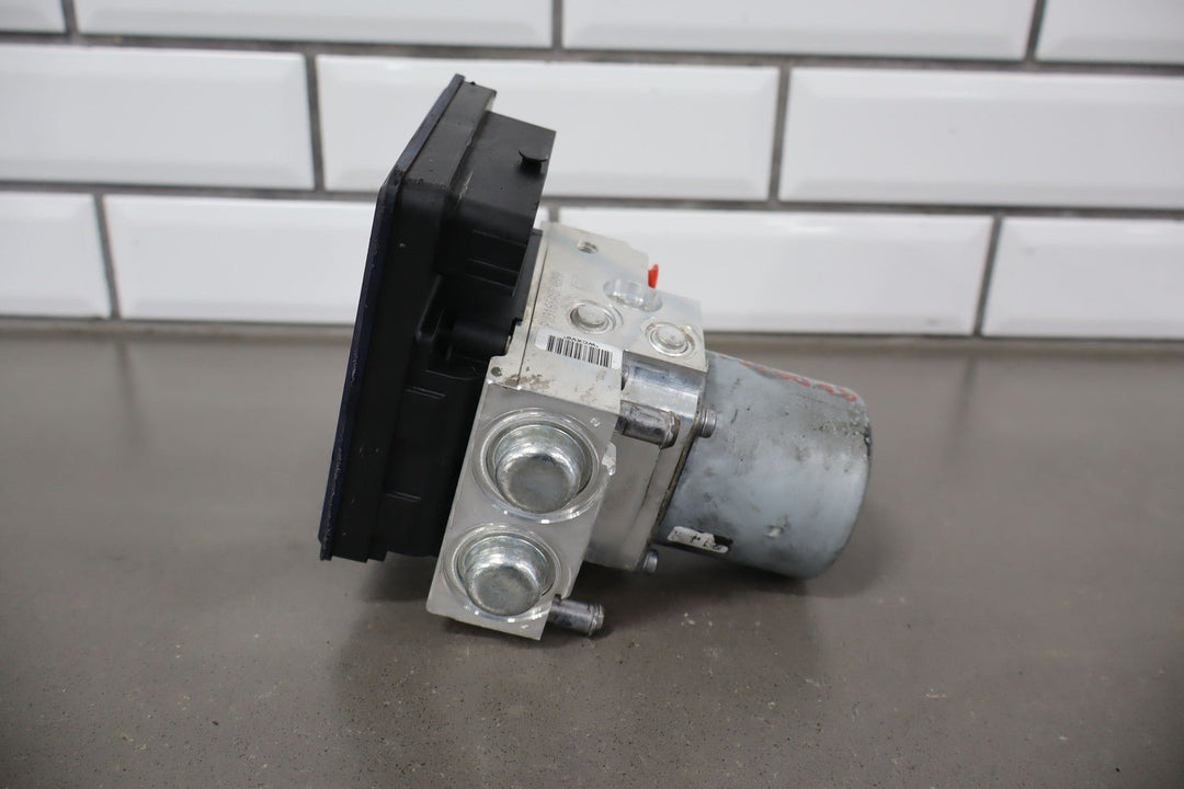 19 - 24 Ram 2500 3500 ABS Anti Lock Brake Pump & Module W/Bracket