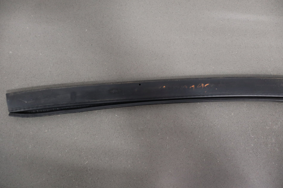 2003-2009 Hummer H2 Right Pssngr Rear Door To Body Weather Stripping Gasket Seal