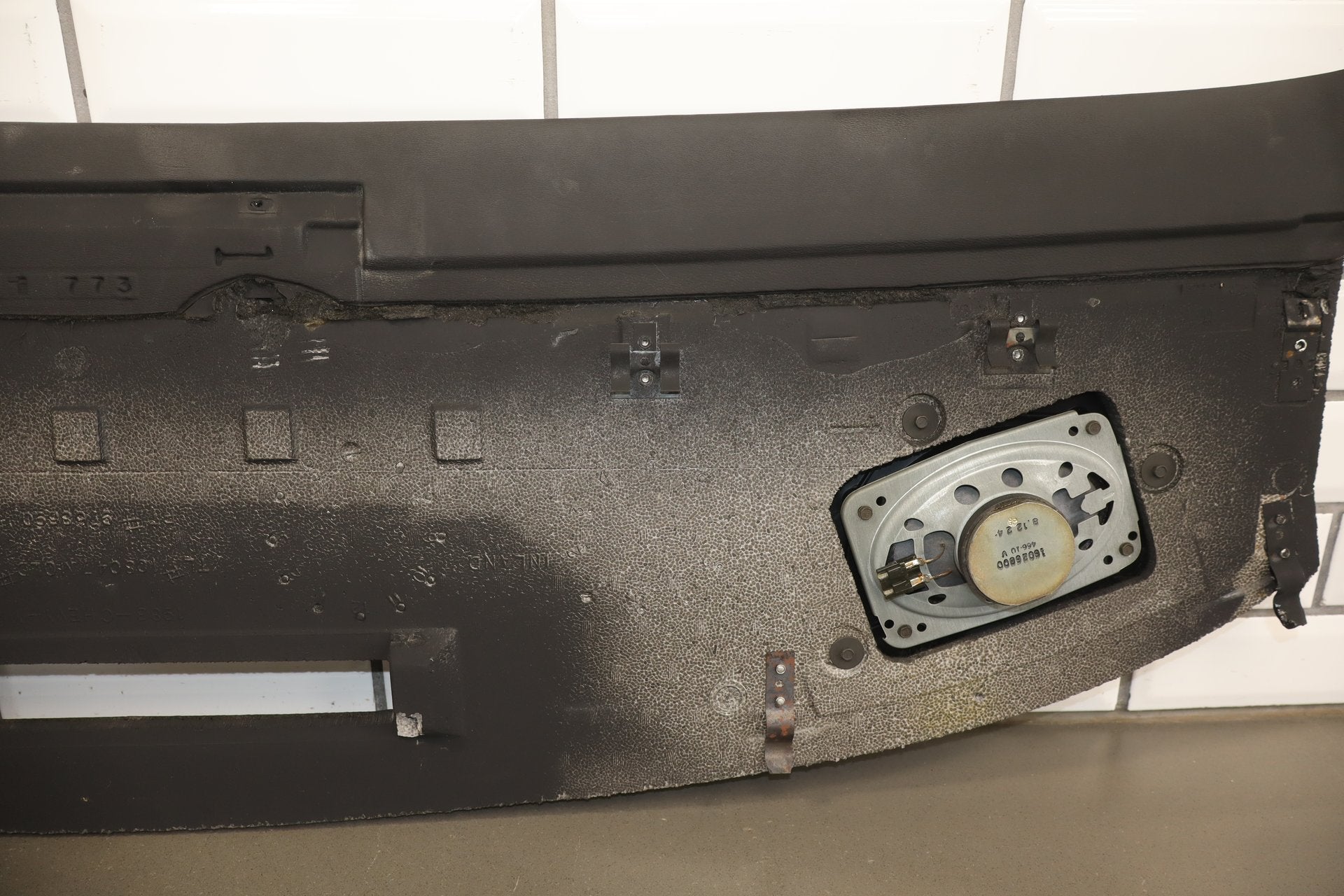 1984-1985 Chevrolet Corvette C4 Upper Dash Pad | Black OEM