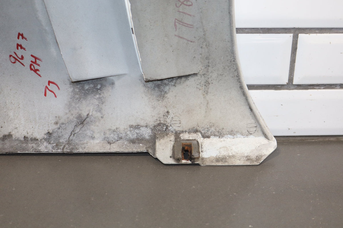 1984-1987 Chevrolet Corvette C4 Right Fender