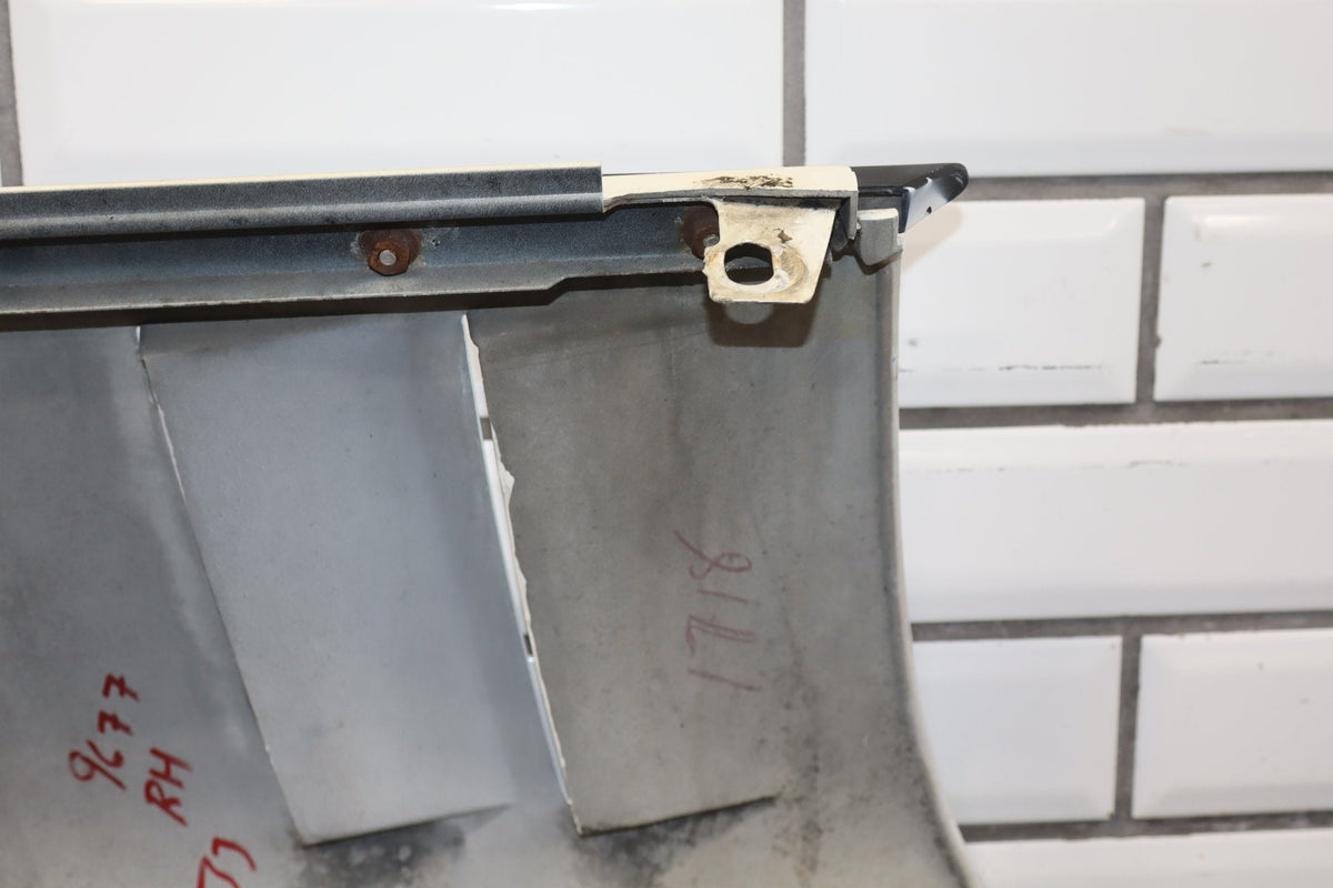 1984-1987 Chevrolet Corvette C4 Right Fender