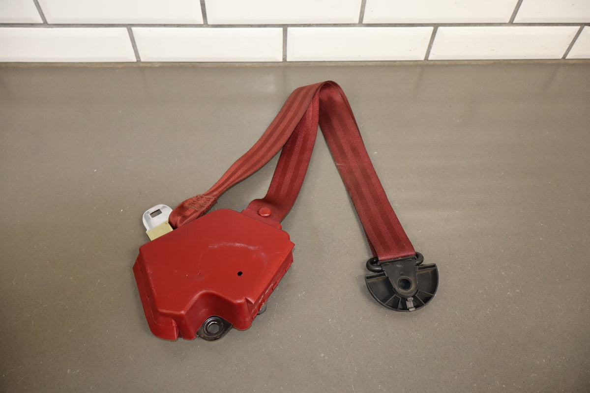 1984-1989 Chevrolet Corvette C4 Coupe Pair- Seat Belts Carmine
