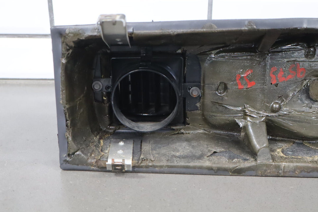 1984 - 1989 Chevrolet Corvette C4 Right Dash Air Vent Bread Box