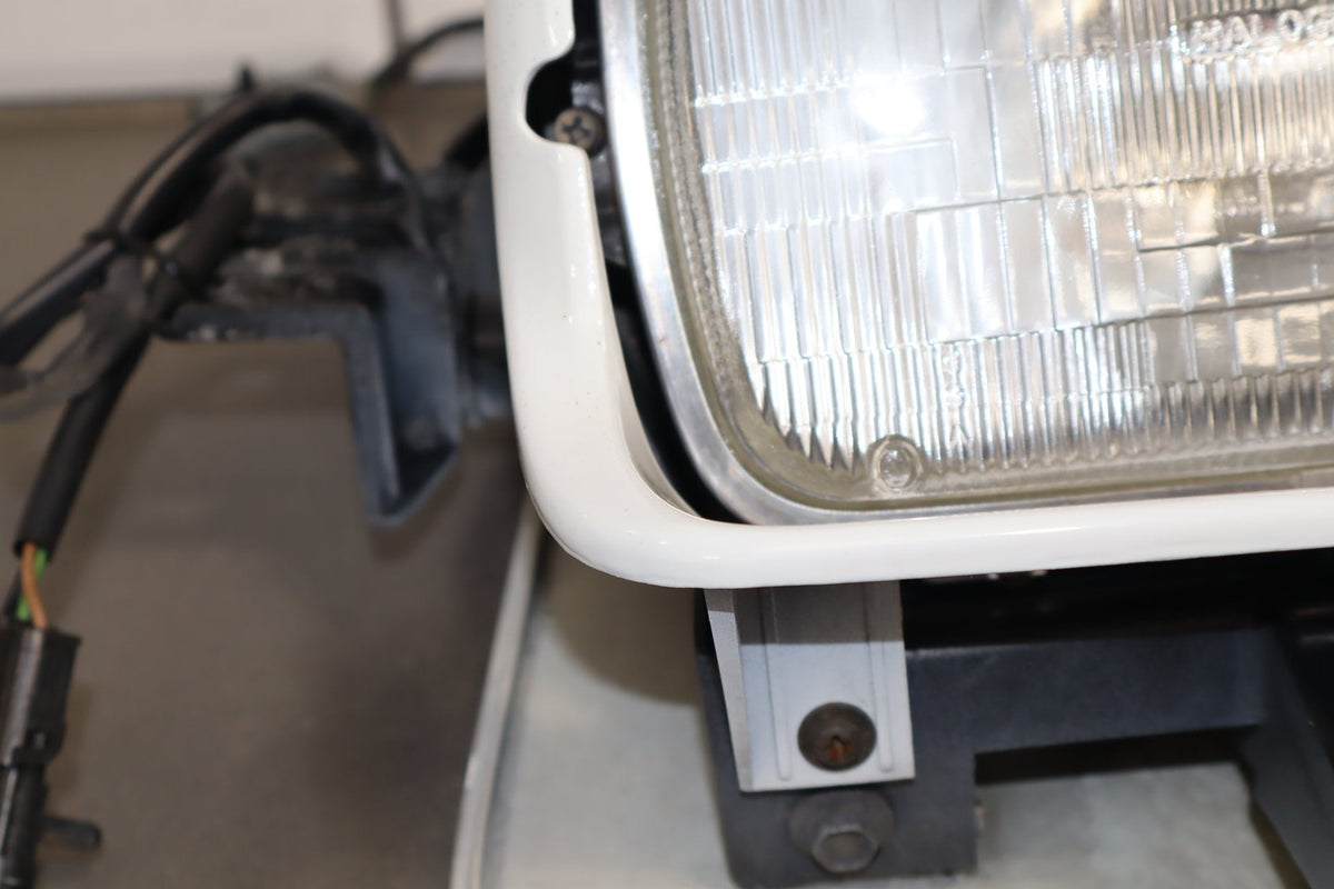1984-1989 Chevrolet Corvette C4 Right Headlamp