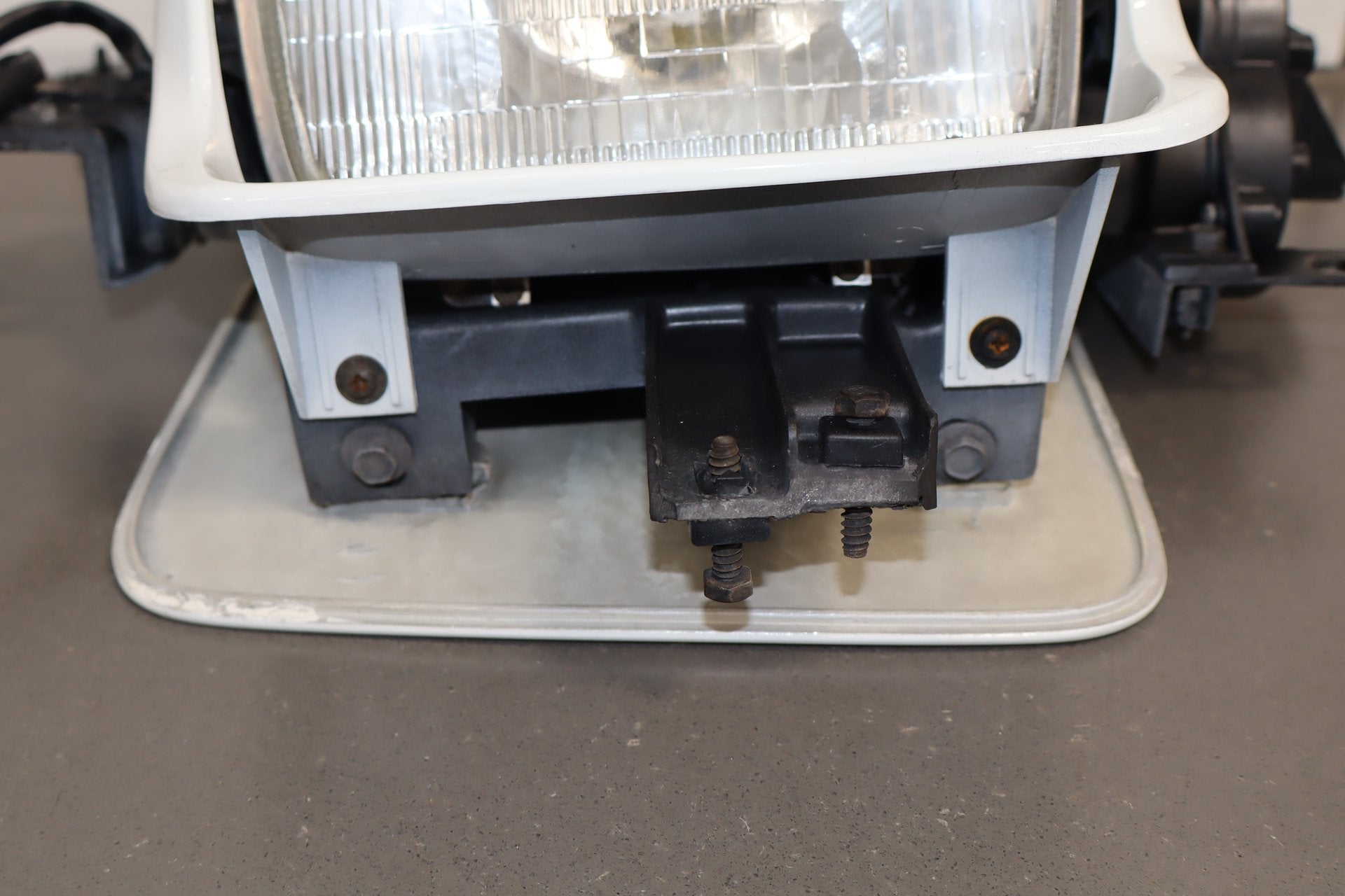 1984-1989 Chevrolet Corvette C4 Right Headlamp