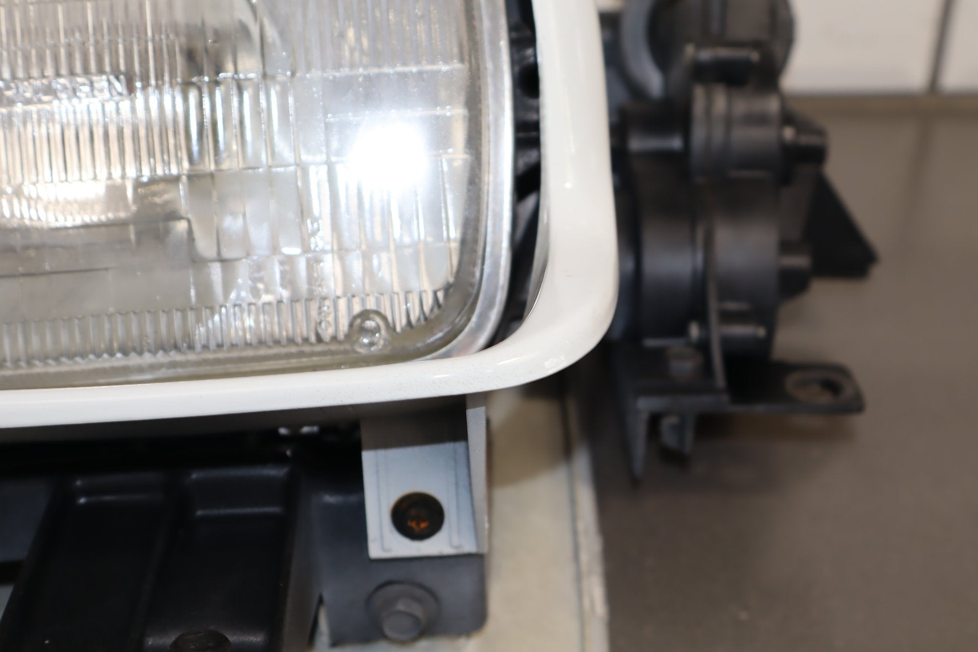 1984-1989 Chevrolet Corvette C4 Right Headlamp
