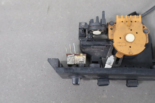 1984 - 1989 Chevrolet Corvette Climate Control 16040111 OEM