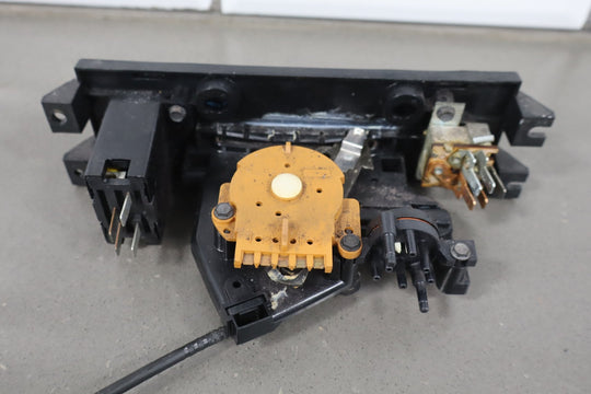 1984 - 1989 Chevrolet Corvette Climate Control 16040111 OEM
