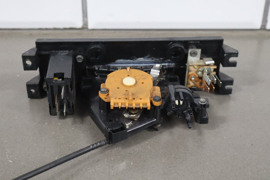 1984 - 1989 Chevrolet Corvette Climate Control 16040111 OEM