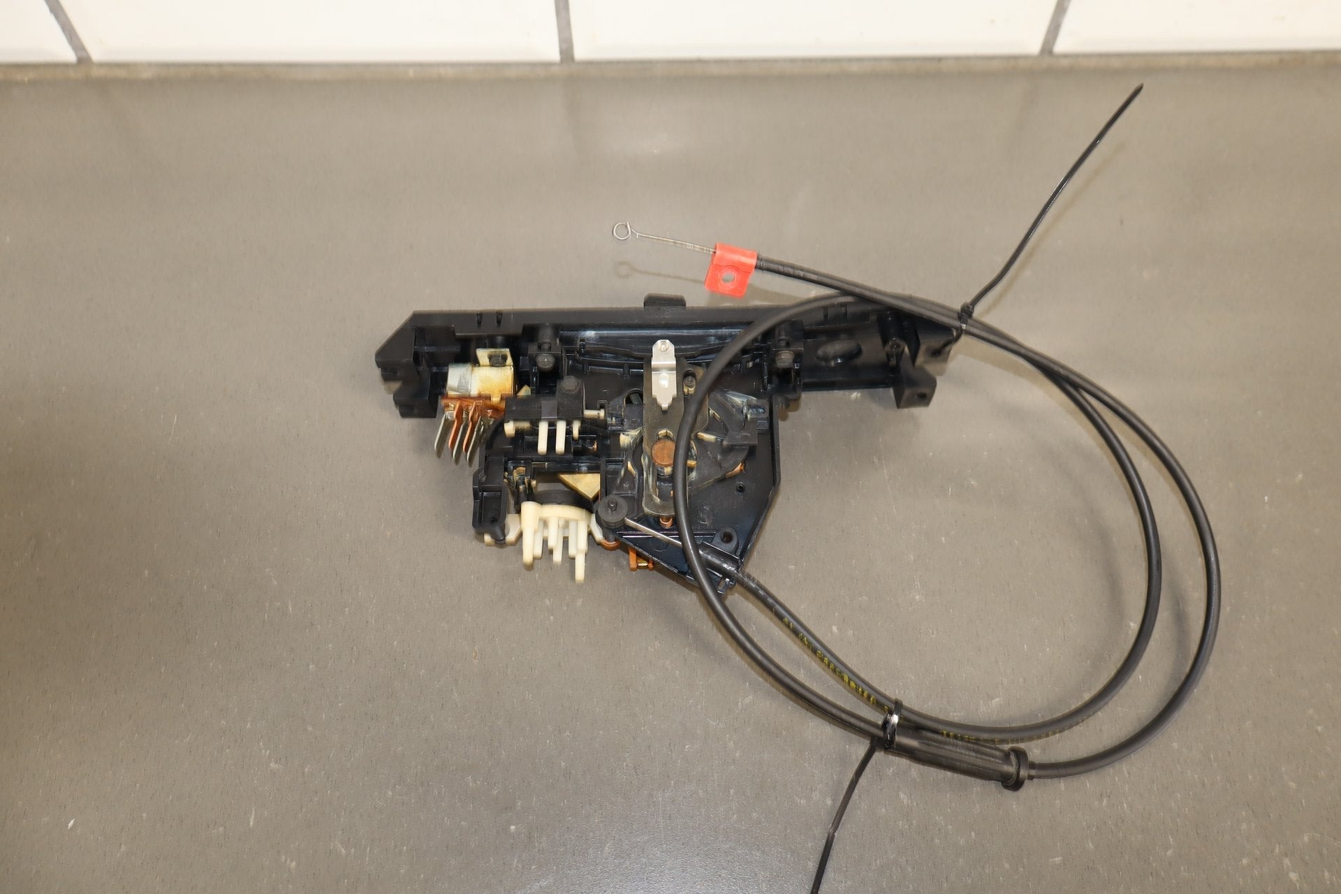 1984-1989 Chevrolet Corvette Climate Control 16040111 OEM